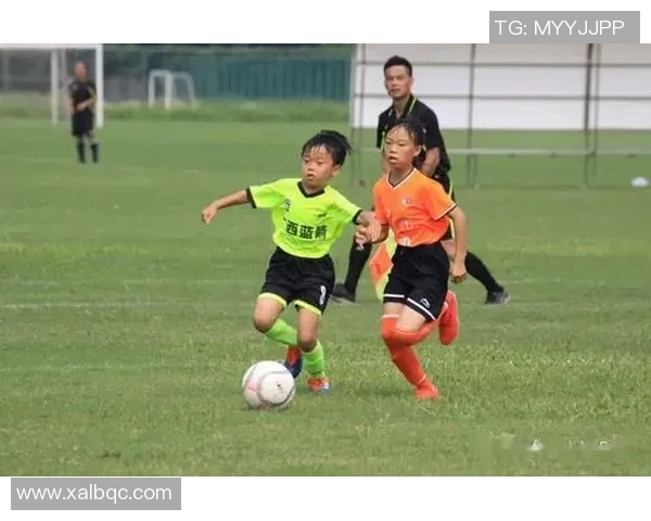 足球奥霸引领全球足球潮流助力年轻球员梦想成真